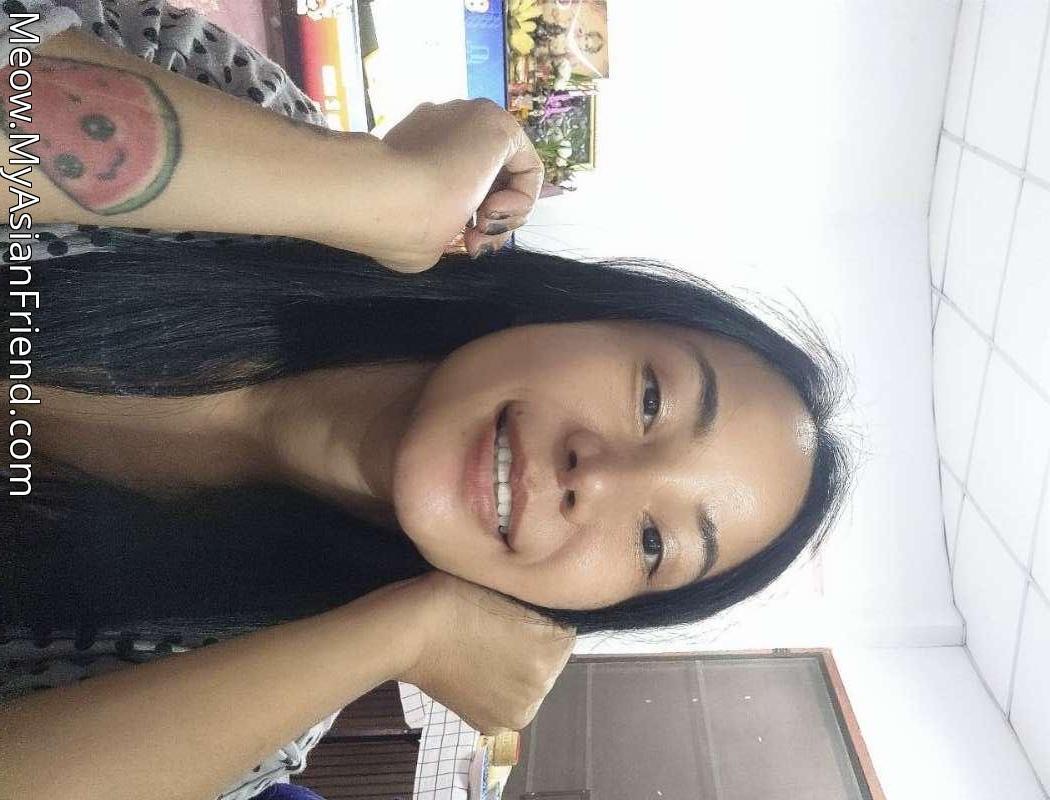 Meow's personal blog photo 1 added Friday the 24th of October 2025